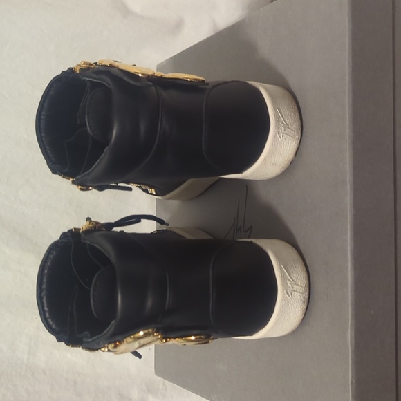 Giuseppe Zanotti Cruel wing gold sneakers - Picture 6 of 12